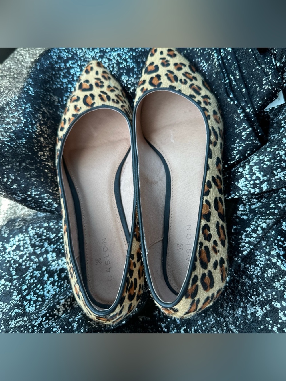 Caslon Leopard Print Pointed Toe Flats - Brown/Black size 6.5 women’s
